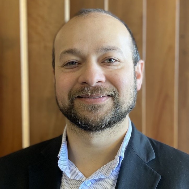 Dr. Carlos Kuhn